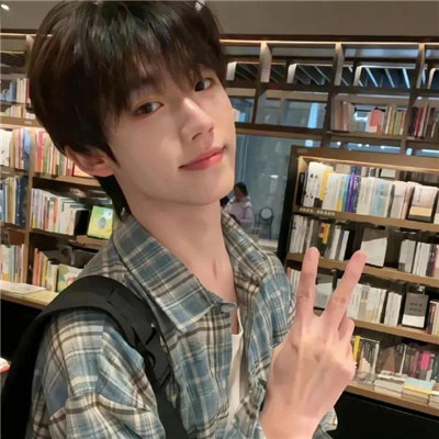 情侣头像可爱一人一张 520值得一用的情头大全