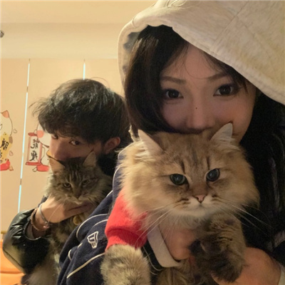 情侣头像无限心动宠溺 又甜又撩人爱意情头