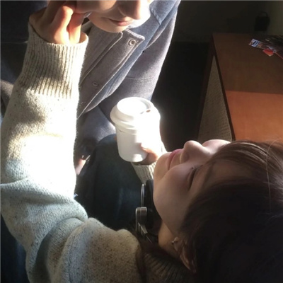 情侣头像无限心动宠溺 又甜又撩人爱意情头