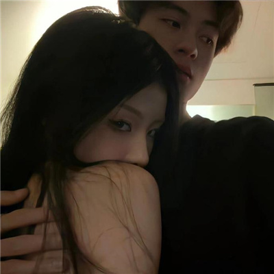 高清情侣头像很甜又很宠溺 高清情侣头像一男一女