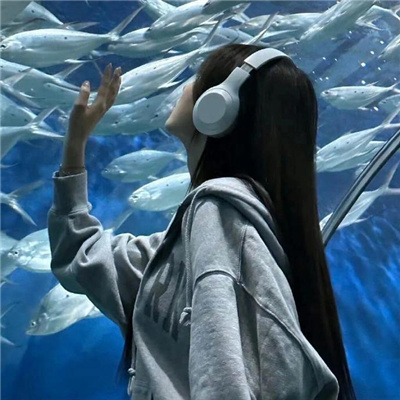 高清情头很甜又很宠溺 真人系列的情侣头像很高级