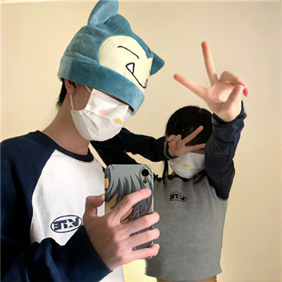 情侣头像真人一人一半  情侣头像一人一半恩爱