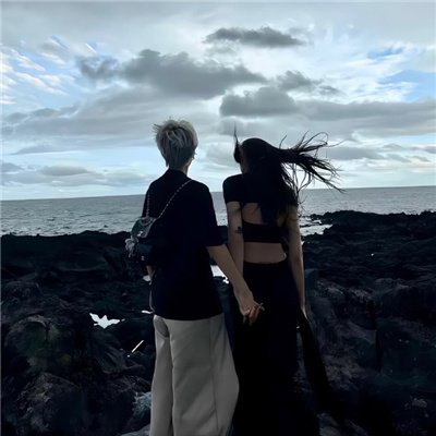 情侣头像一男一女背影👫2025一男一女情头背影