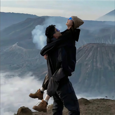 情侣头像一男一女背影👫2025一男一女情头背影