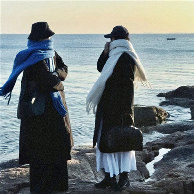 qq情侣一左一右头像💖qq情侣头像情头一男一女