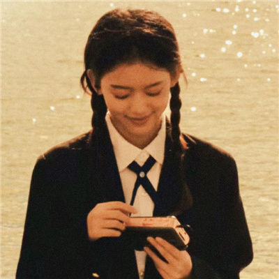 qq情侣一左一右头像💖qq情侣头像情头一男一女