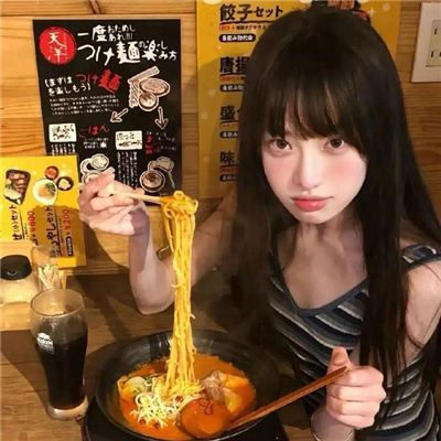 微信情侣头像一男一女👫微信情侣头像图片一对两张分开的