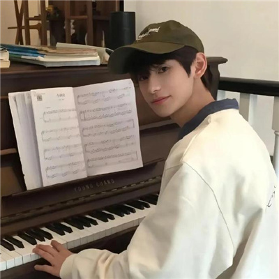 微信情侣头像一男一女👫微信情侣头像图片一对两张分开的