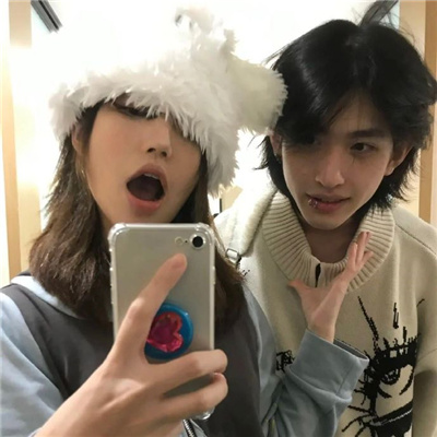 情侣头像真人一人一半💕情头不明显一人一半真人