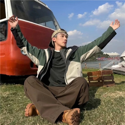 情侣头像一对一左一右💑CP头像一对一人一半