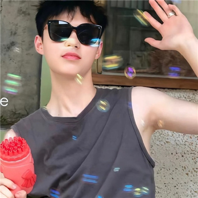 情侣头像一对一左一右💑CP头像一对一人一半