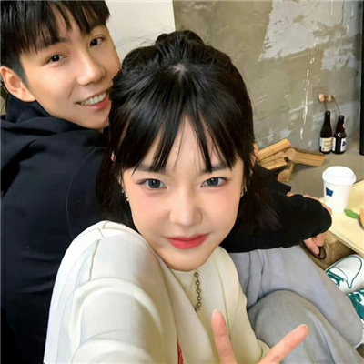 好看的情侣头像图片双人真人版🌟让人一眼心动的质感情侣头像图片