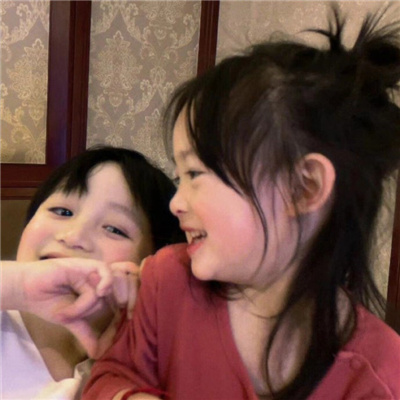 小孩情头可爱一男一女高清👶🏻超强CP感的洋气儿童情侣头像