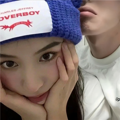 又撩又欲的禁欲系情侣头像 超撩人禁欲真人情侣头像