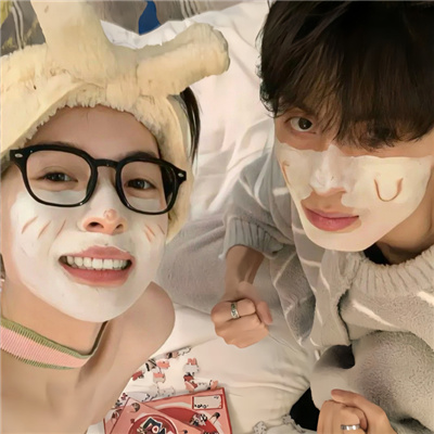 又撩又欲的禁欲系情侣头像 超撩人禁欲真人情侣头像