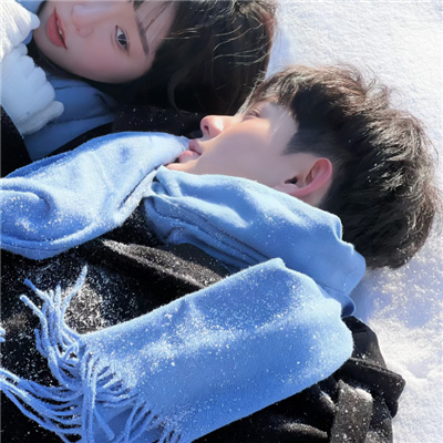 情头超甜超宠溺那种一人一半真人💘情侣头像真人超甜宠溺