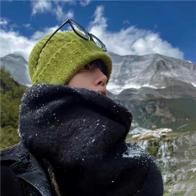 微信超甜的情头一人一半 情侣头像超甜一左一右