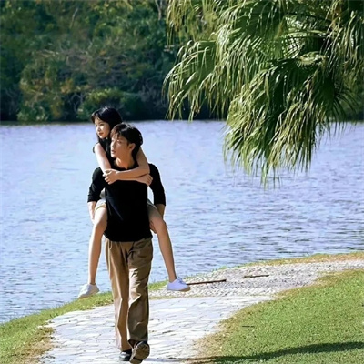 亲密互动情侣头像💑真人情头超甜超宠溺那种高清