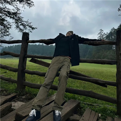 情侣头像真人一人一半💞情侣头像一男一女配对