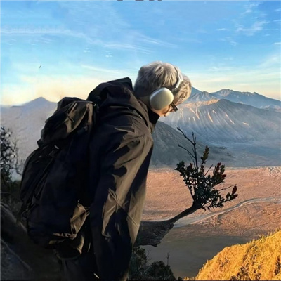 情侣头像真人一人一半💞情侣头像一男一女配对