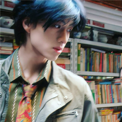 情侣头像图片2025最火爆🚀2025独一无二情侣头像图片一人一半