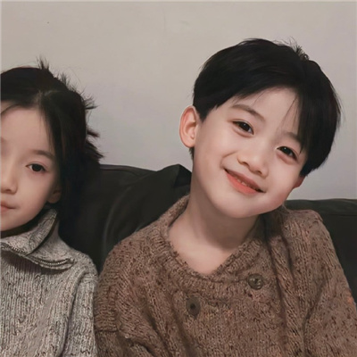 情侣头像图片2025最火爆🚀2025独一无二情侣头像图片一人一半