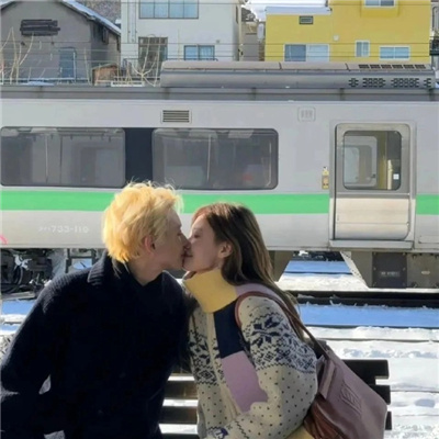 双人情侣头像ins高级质感🌆情侣真人头像情侣专用一人一张