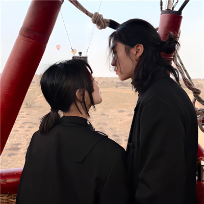 又撩又欲的禁欲系情侣头像🔮甜到爆的情侣头像一对