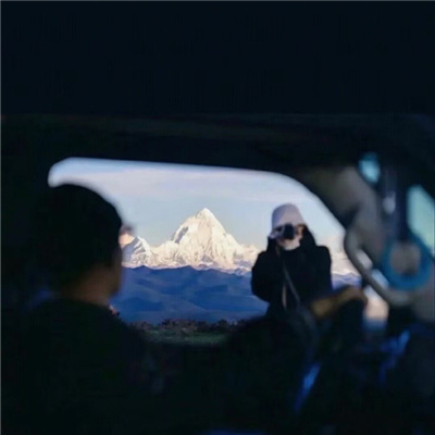 双人情侣头像ins高级质感 一男一女情侣头像一左一右