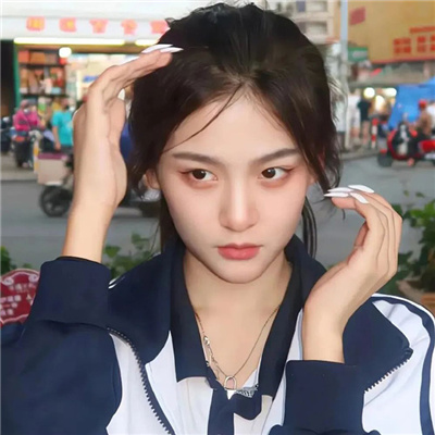 小众却惊艳的情侣头像🔮有哪些惊艳到珍藏的情头