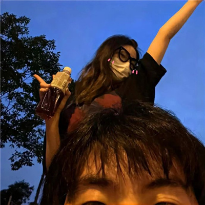 又甜又撩人的侧脸头像💘好看情侣头像唯美侧脸
