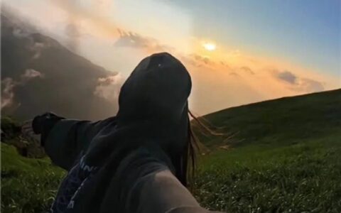 情头甜甜的真人高清📸真人情头高冷一人一张