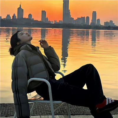 不明显的情侣头像单人一人一张👐情侣头像两张一人一张