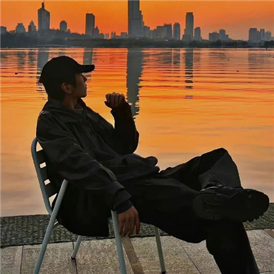 不明显的情侣头像单人一人一张👐情侣头像两张一人一张