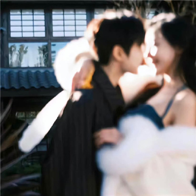 满眼都是对方的情侣头像💞只喜欢你只稀罕你专属偏爱情侣头像