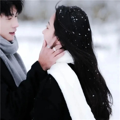 雪景情侣头像一男一女❄️精选冬日氛围感雪景情头