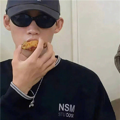 真人情头可爱超甜一对🍯精选撩人宠溺的一人半情头