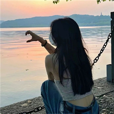 不明显的单人情侣头像📚精选好看又隐蔽不易发现的情头合集