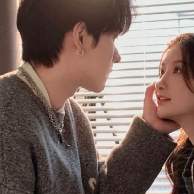 看一眼就心动的情侣头像💘精选一秒就心动的火热情头