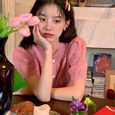 让人一眼心动的女生头像🌟精选多组瞬间击中心脏的视觉作品