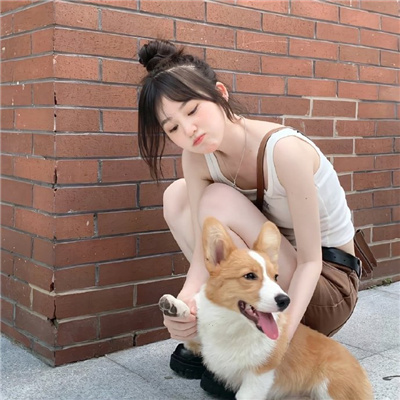 现在最流行的女生头像是什么样的🌟2025年最流行的女生头像