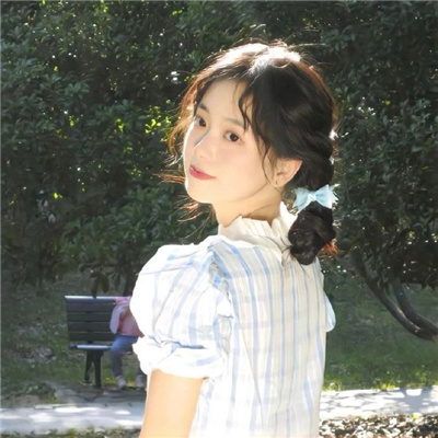 让人眼前一亮的女生头像 第一眼就吸引人的头像女