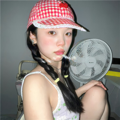 纯欲风女生气质头像🎀精选高级质感纯欲风头像