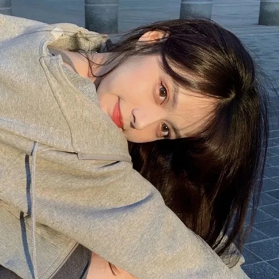 女生头像慵懒偏冷淡风☕网红女生头像ins高级质感