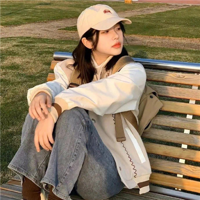 青春校园风女生头像🏃♀️高级感十足的好看的氛围感女生头像