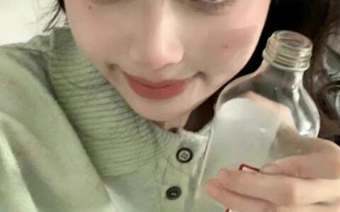 让人一眼就心动的女生头像🌟精选值得偏爱的魅力女头