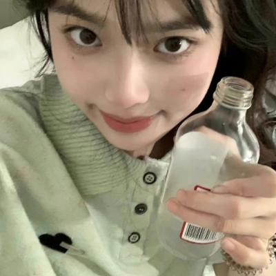 让人一眼就心动的女生头像🌟精选值得偏爱的魅力女头