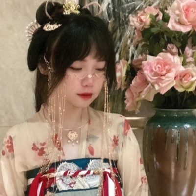 古风头像女生冷艳霸气🌙精选冷艳妩媚的真人女头