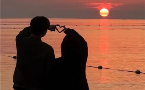 落日余晖男女情侣头像🌅情侣头像天空一男一女