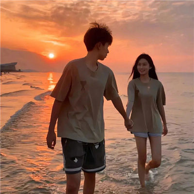 情头夕阳落日一男一女🌇精选超暖心的有爱情头